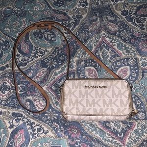 MK crossbody bag✨